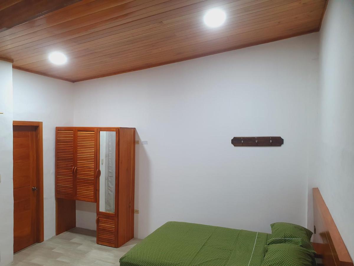 Suite Amoblada En Santa Cruz Puerto Ayora  Kültér fotó